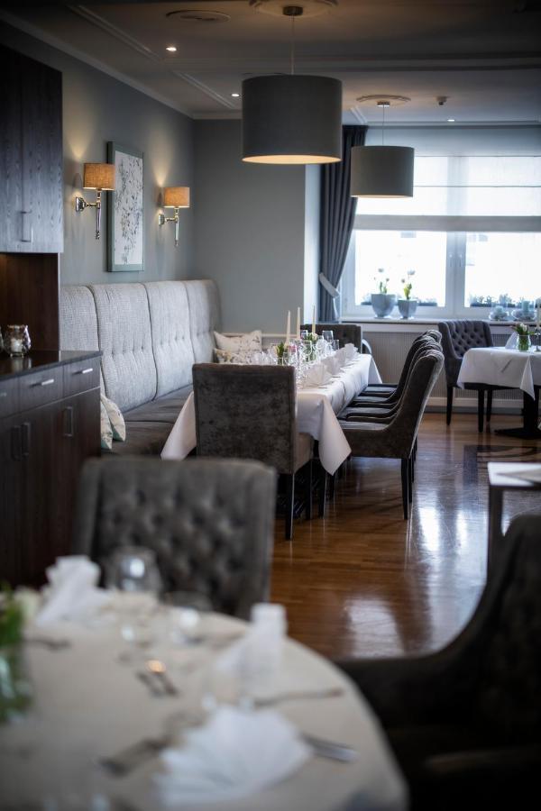 Hotel Zur Post บรีโลน ภายนอก รูปภาพ