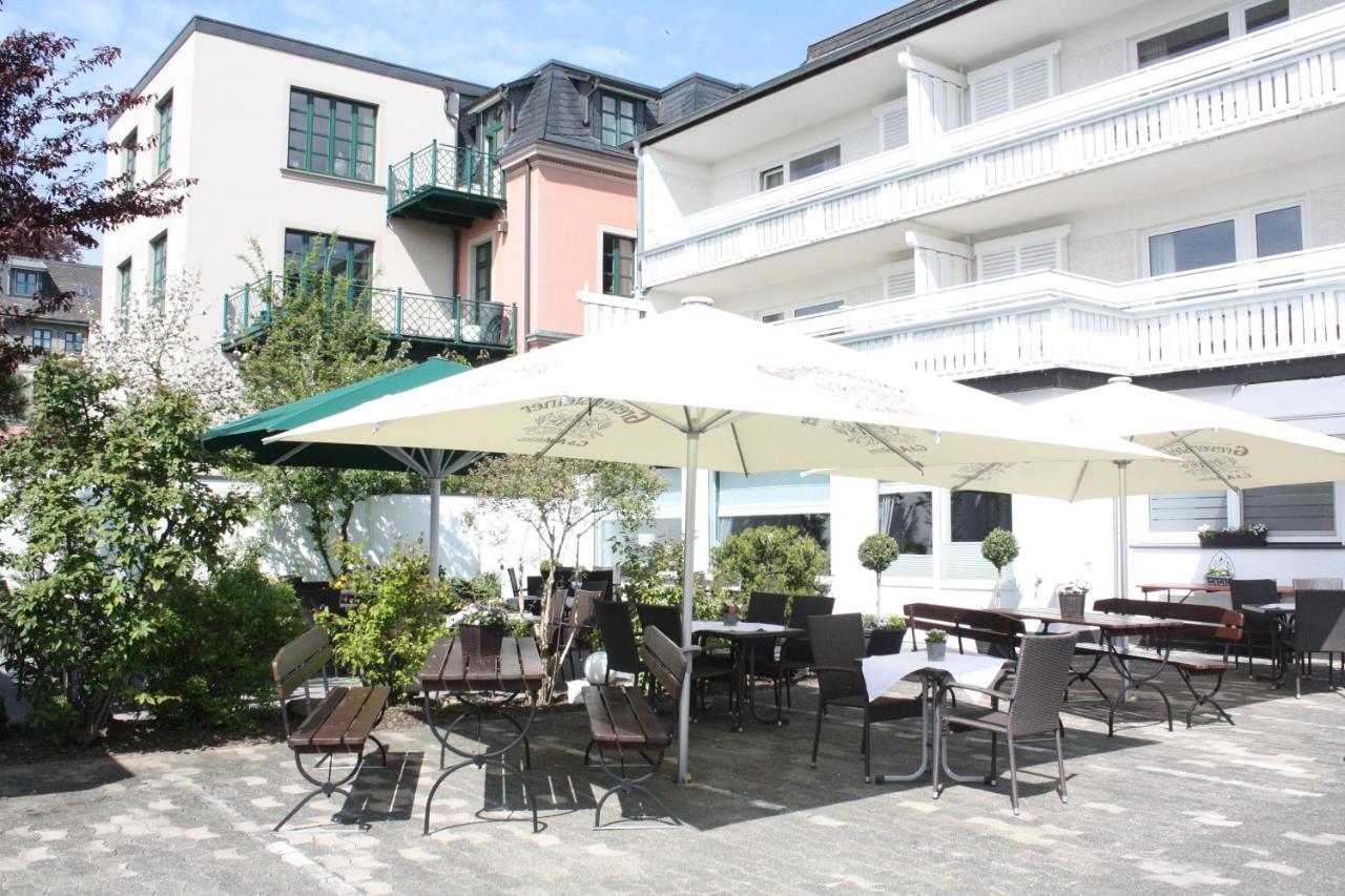 Hotel Zur Post บรีโลน ภายนอก รูปภาพ